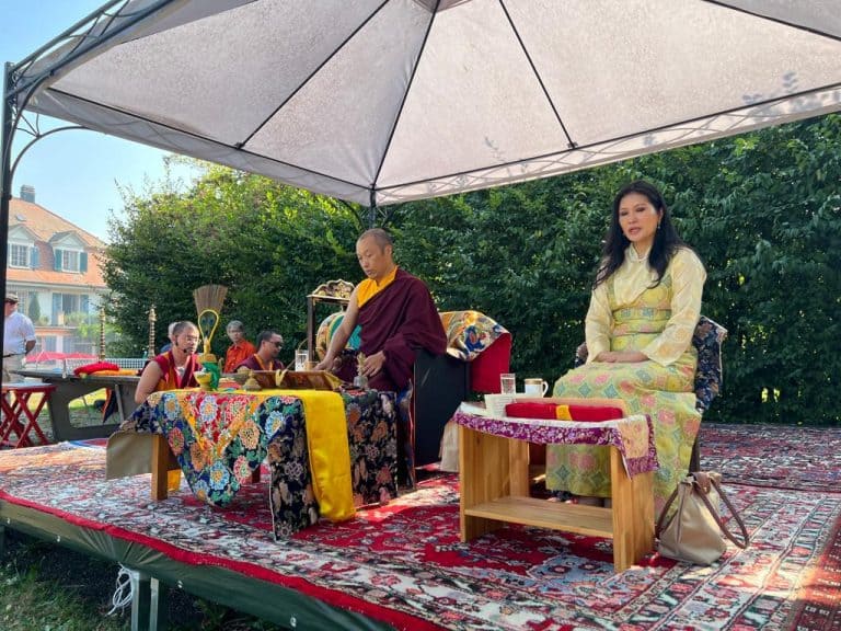 Sakyong Mipham y Sakyong Wangmon